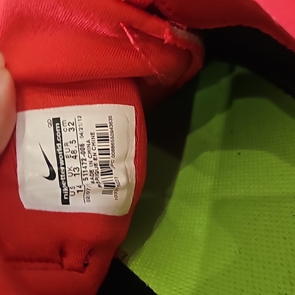 NIKE Free 4.0 V2 Running Shoes - Picture 9 of 9